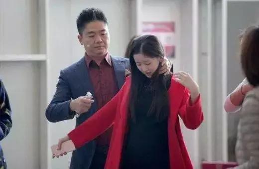 最新畅销书，小巷中的秘密阅读天堂